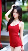 <b>男孩的坤坤放到女孩的坤坤里</b>